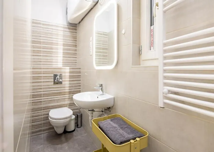 Very - Easy Use - Air Con Apartmán *