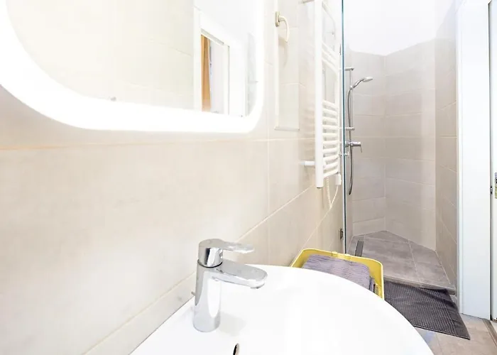 Very - Easy Use - Air Con Apartament *