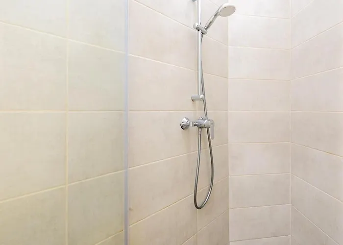 Very - Easy Use - Air Con شقة بودابست